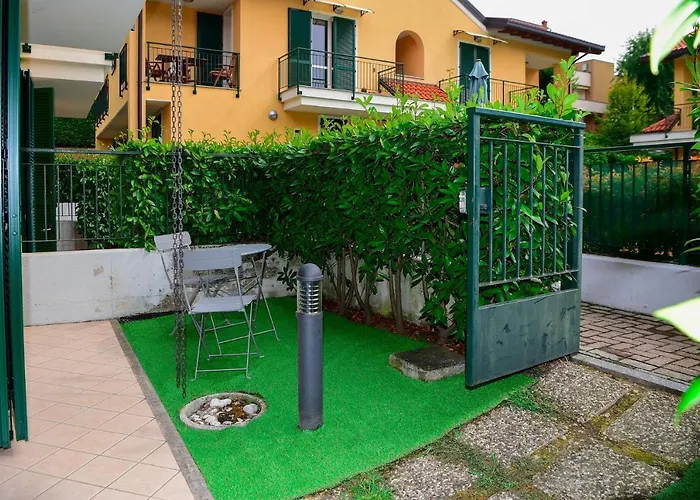 Sailing By Wonderful Italy Apartament *
