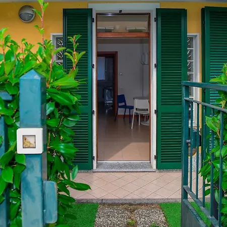 Sailing By Wonderful Italy Apartament *